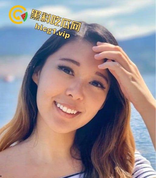 美籍华人网红女歌手「Extra」中文名张雪私拍流出！反差婊深喉口交！还用筷子夹鸡巴吃！-5